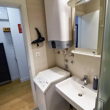 Apartamento Tayson Square Dorcol New Location Free Garage